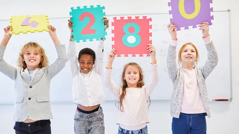 imparare i numeri in inglese per bambini rappresenta una delle skills principali che permetterà loro di comunicare.